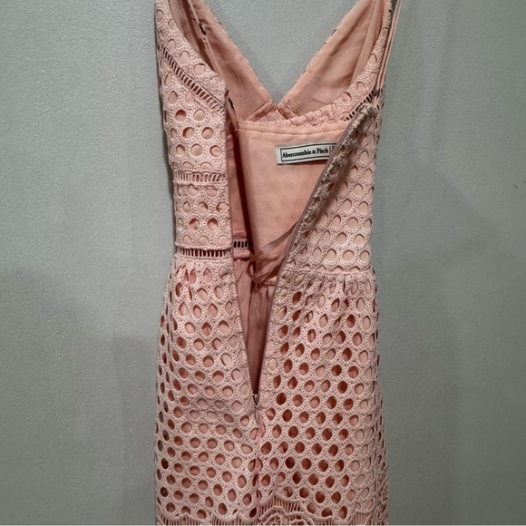 Abercrombie & Fitch Pink Crochet Lace Eyelet Dress XS - Picture 3 of 9